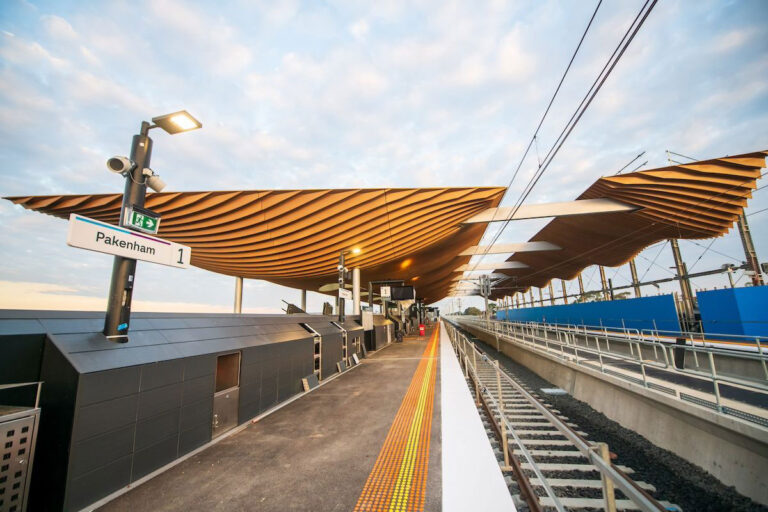 Pakenham Station